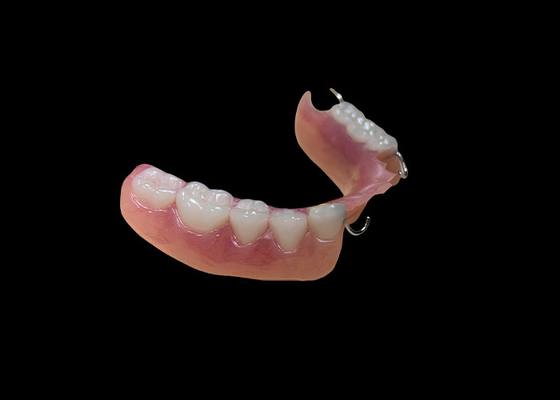 Bon prix Des prothèses dentaires personnalisées amovibles à prix abordable Facile entretien pour les dents manquantes en ligne